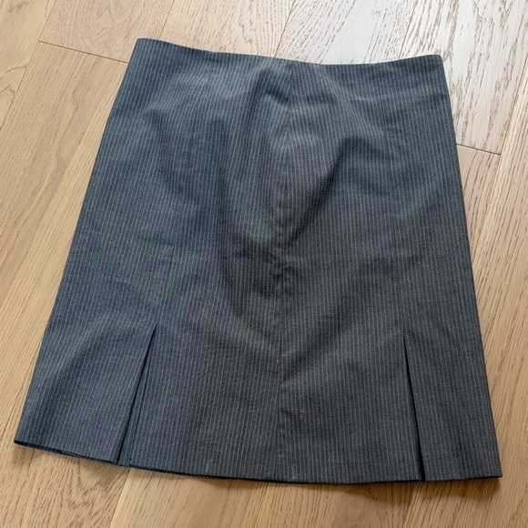 H&M Dresses & Skirts - H&M Dark Gray Pinstripe Pencil Skirt